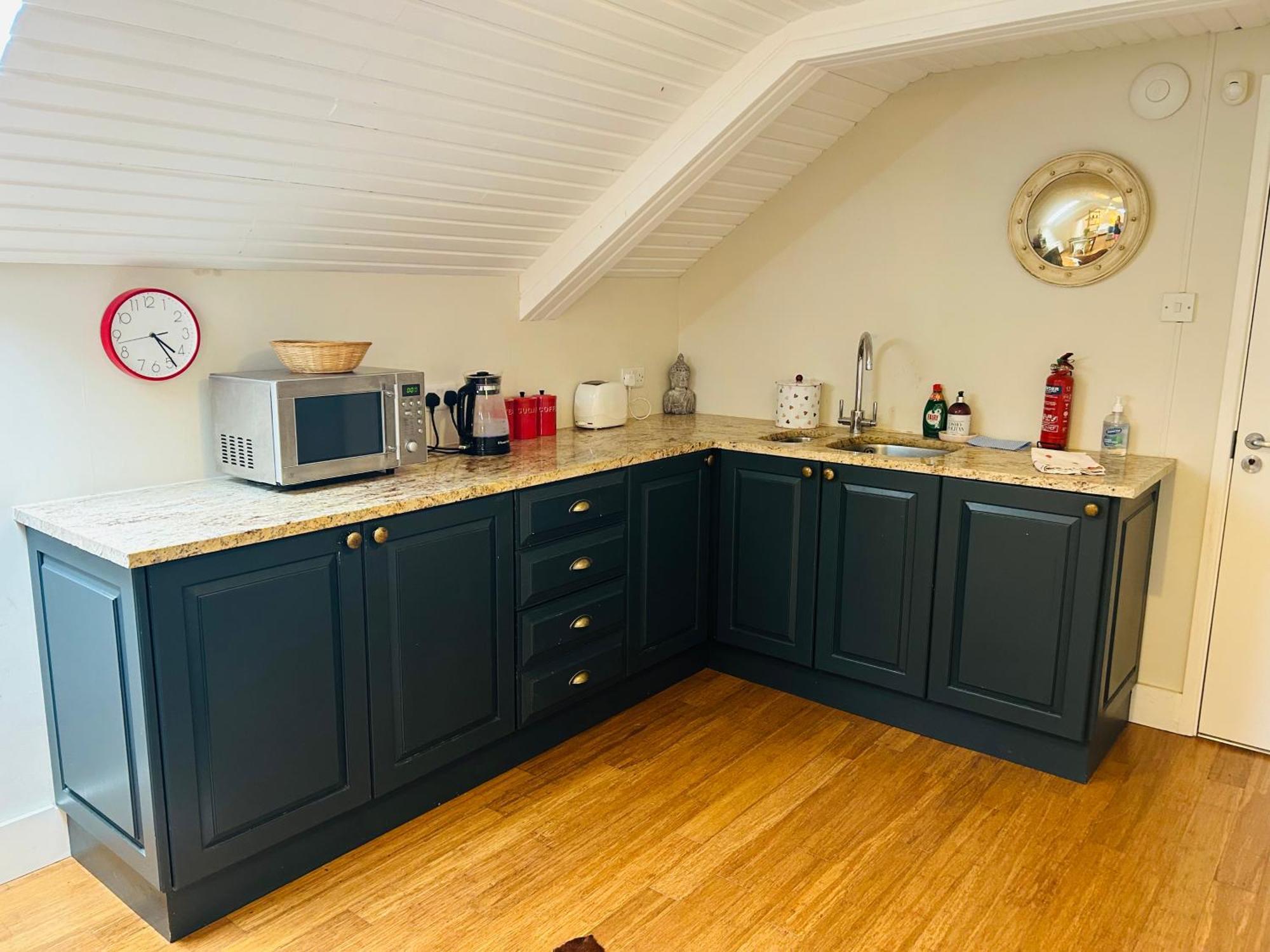 Glastonbury Festival En-Suite Studio With Kitchenette - 2 Miles To Site ภายนอก รูปภาพ